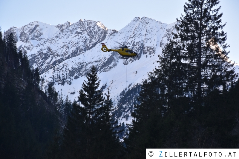 Auto Nach Wendeman Ver In Zemmschlucht Gest Rzt Ginzling